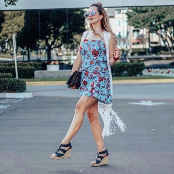 Derek Lam 10 Crosby Cami Flounce Dress Floral Print Twist Waist Mini Blue Size 6 - Picture 3 of 13